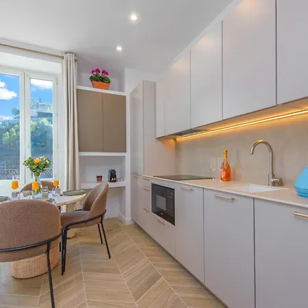 Serres Rdc - Somptueux 2 Pieces - Frontiere Monaco *